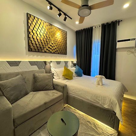 Fullerton Suites Puting Kahoy Buitenkant foto