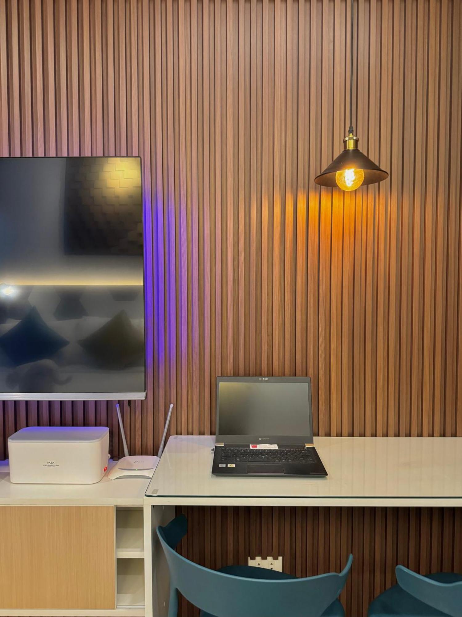 Fullerton Suites Puting Kahoy Buitenkant foto