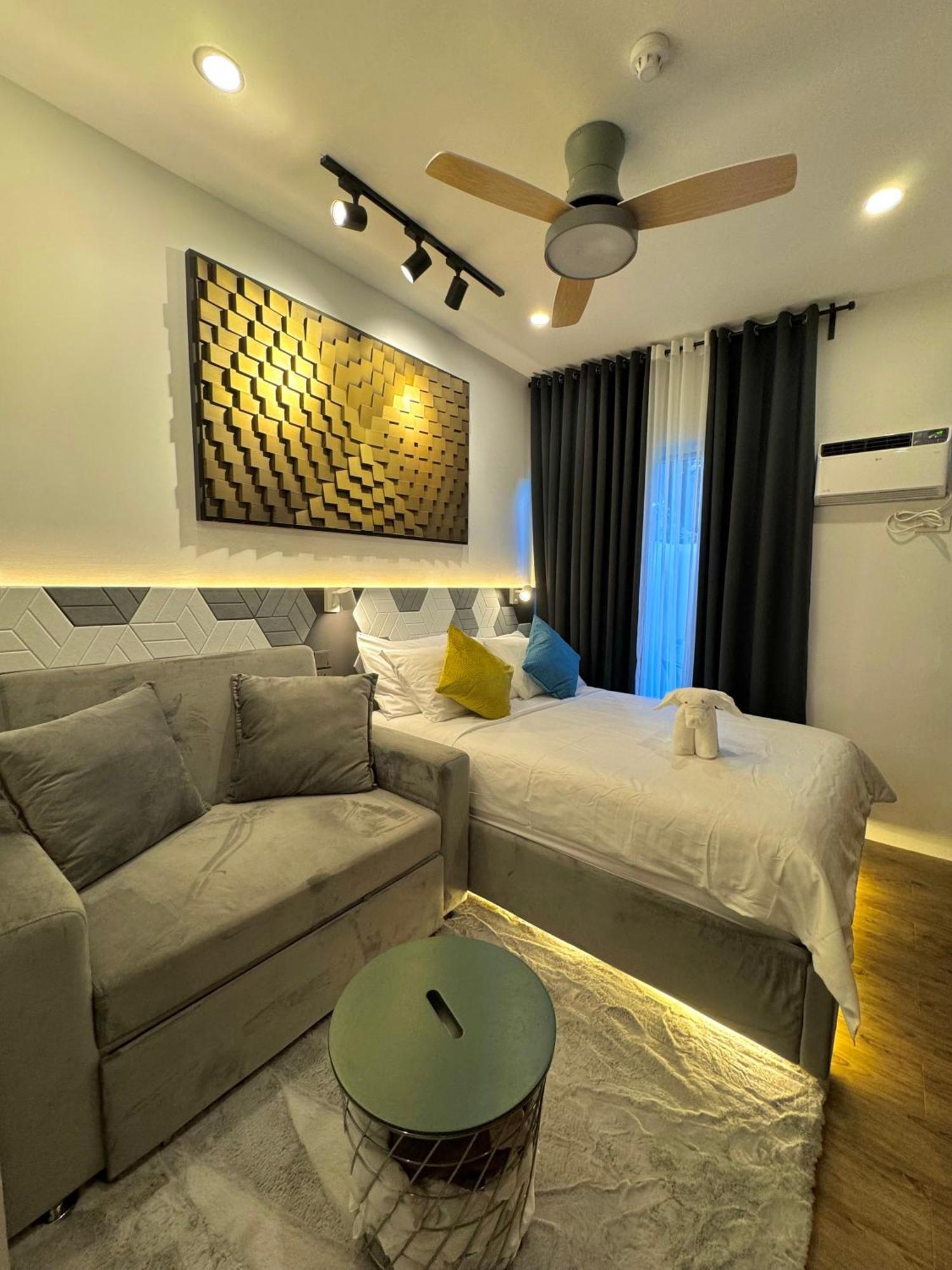 Fullerton Suites Puting Kahoy Buitenkant foto
