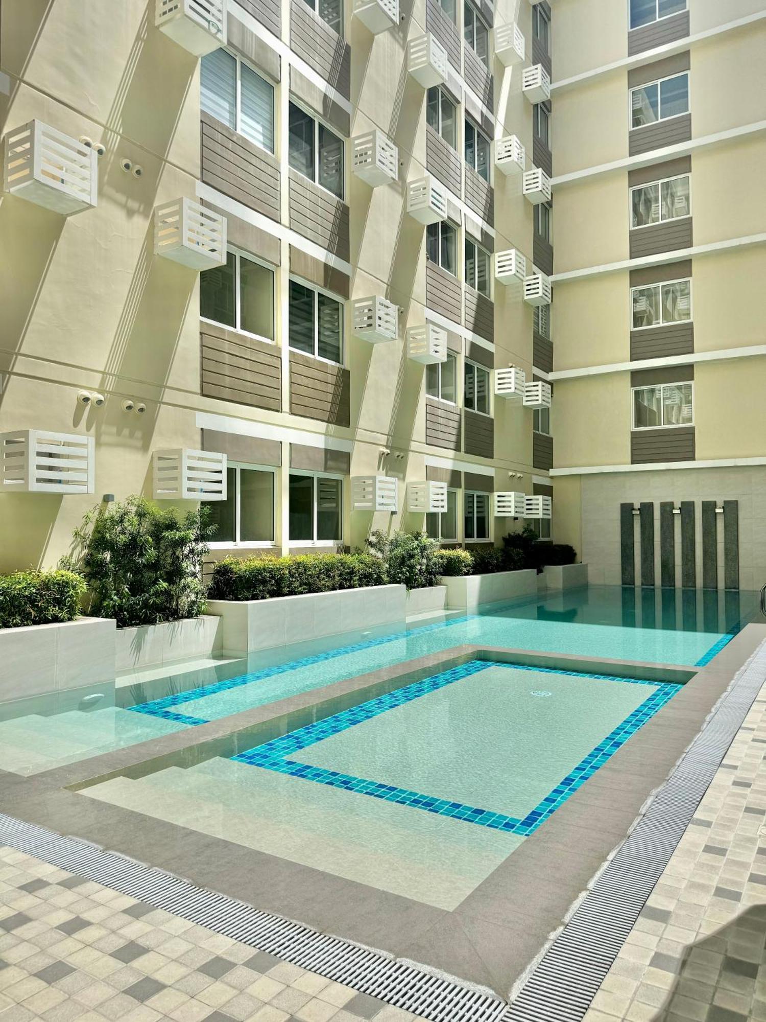Fullerton Suites Puting Kahoy Buitenkant foto